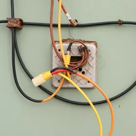 retirada de fios soltos Goiânia